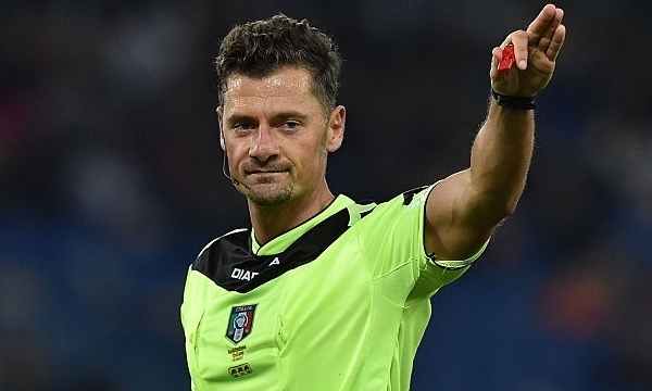 Un gran bel Napoli, poi diventa protagonista l’arbitro Giacomelli Un gran bel Napoli, poi diventa protagonista l’arbitro Giacomelli