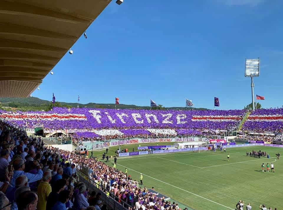 Il Viola club di Budapest chiede la rottura del gemellaggio con il Verona dopo il caso Balotelli Il Viola club di Budapest chiede la rottura del gemellaggio con il Verona dopo il caso Balotelli