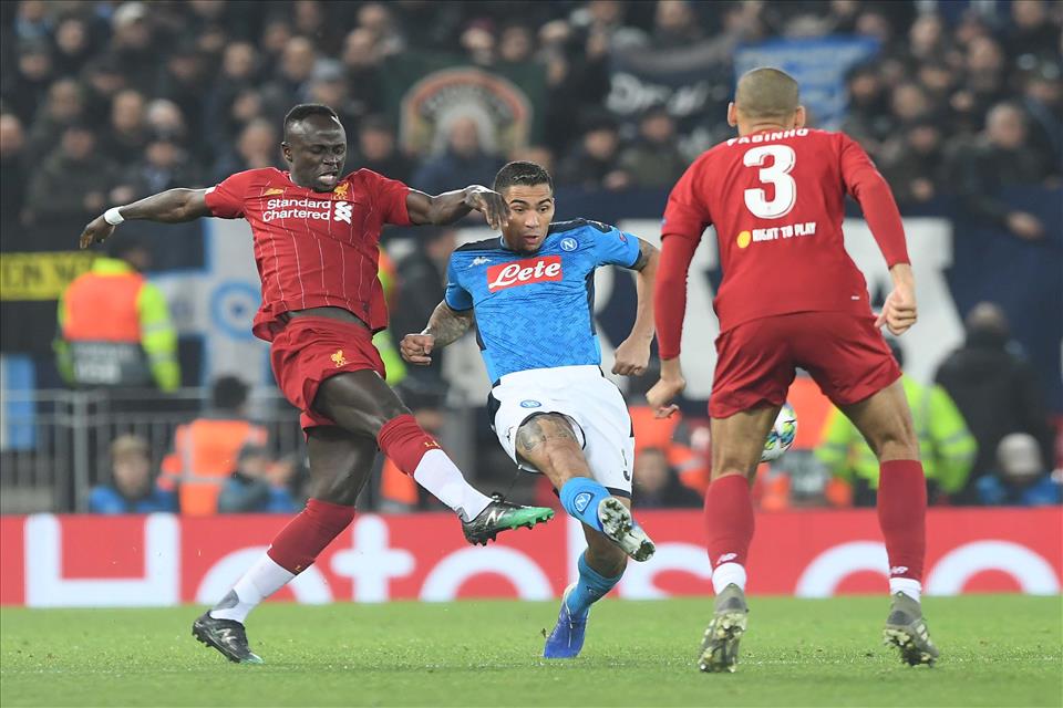 Il titolo volatile di Allan: apre la giornata a 70 milioni, la chiude a 40 Il titolo volatile di Allan: apre la giornata a 70 milioni, la chiude a 40