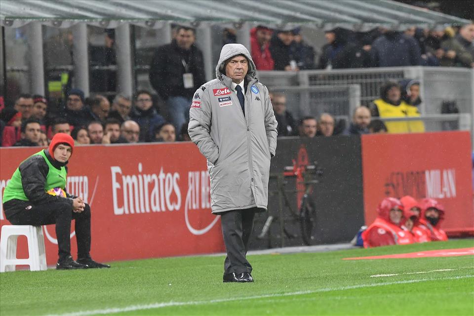 I tifosi insorgono contro Ancelotti: “Cacciatelo!”