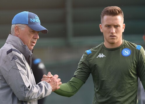 Tuttosport: famiglia Zielinski irritata per le fake news, sia sul contratto sia sulla falsa fuga della moglie