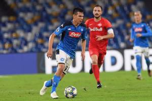 Napoli reso più insicuro dal ritiro. Spreca tanto ma grazie a Lozano ha un piede negli ottavi di Champions item-thumbnail