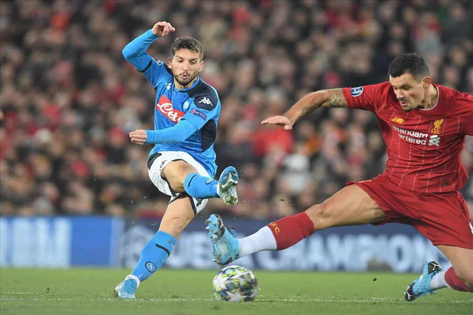 mertens tentato dall'offerta dell'inter