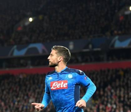 Tuttosport: il bacio di Mertens sulla maglia è un segnale per De Laurentiis