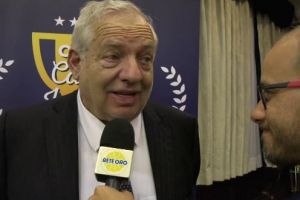 Il presidente che esonerò Sarri e Allegri: “Via gli allenatori perché non puoi mandare via 24 delinquenti” item-thumbnail