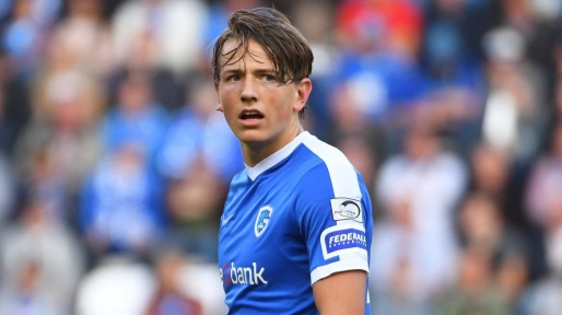 Sander Berge: “Sarebbe bello giocare con il Liverpool. Giocatori gentili, educati e rispettosi”