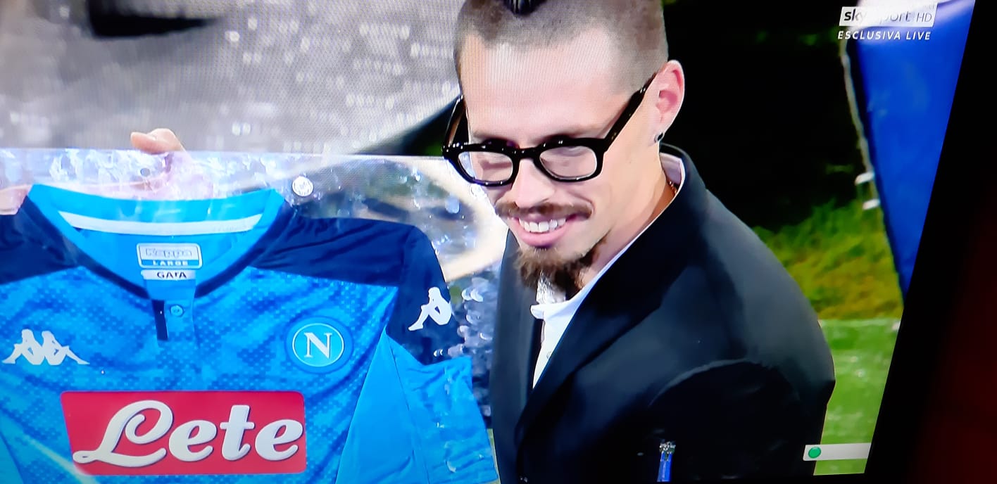 Marek Hamsik premiato al San Paolo. Reja: “Era il leader silenzioso dello spogliatoio”