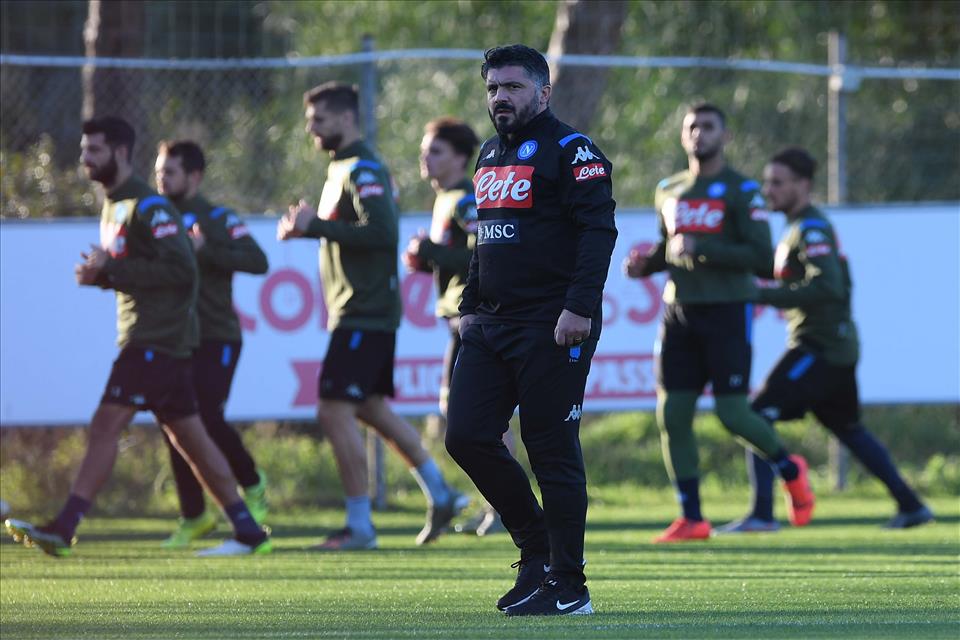 Gazzetta: azzurri stanchi, ma soddisfatti dopo gli allenamenti di Gattuso Gazzetta: azzurri stanchi, ma soddisfatti dopo gli allenamenti di Gattuso