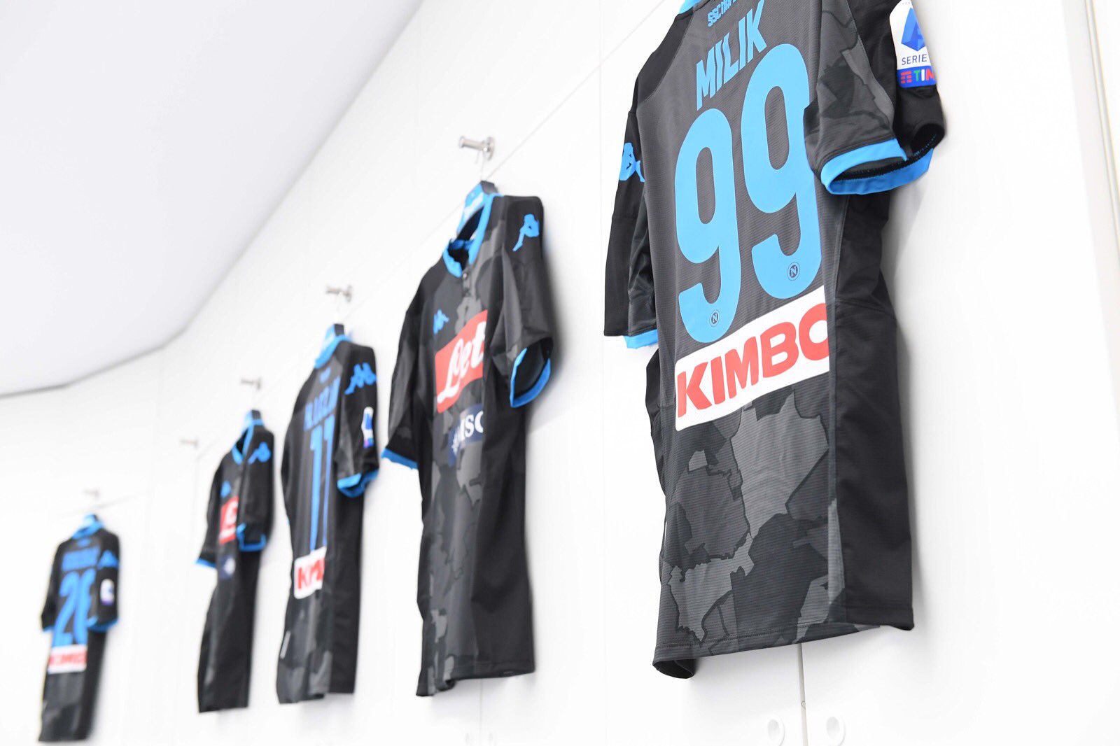 Il Napoli in campo con la Kombat District