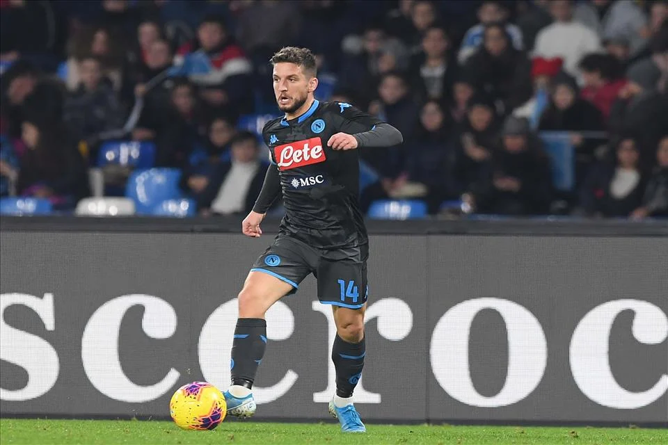 de laurentiis offre a mertens nove milioni