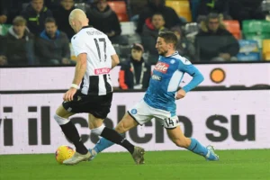 roma in prima fila per mertens a giugno