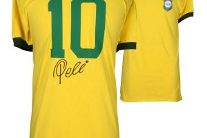 Domani l’asta Sport Memorabilia. Tesori sportivi messi in vendita da persone che se ne privano per far cassa item-thumbnail