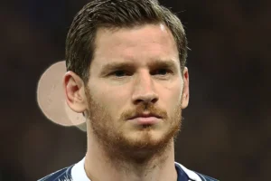 l'Ajax lascia la corsa a Vertonghen