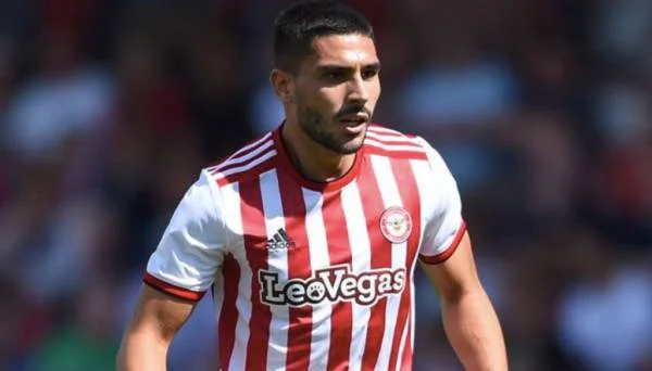 Neal Maupay per l'attacco del Napoli