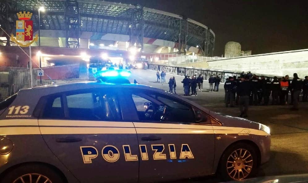 Tolleranza zero contro i parcheggiatori abusivi al San Paolo: blitz prima di Napoli-Juve