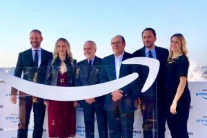 De Laurentiis presenta la serie tv “Vita da Carlo” (Verdone, non Ancelotti) item-thumbnail