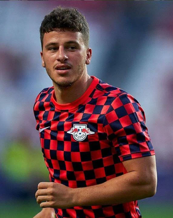 Demme saluta il Lispia