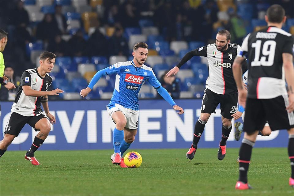 Napoli-Juve è il match più discusso del weekend calcistico su Twitter