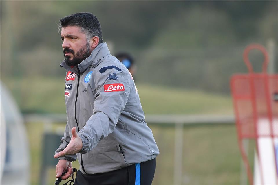 Sky: Gattuso prova i rigori in allenamento in vista della finale Sky: Gattuso prova i rigori in allenamento in vista della finale