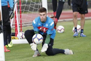 Il Napoli aggiunge il portiere della Primavera alla lista dei convocati per il Perugia item-thumbnail