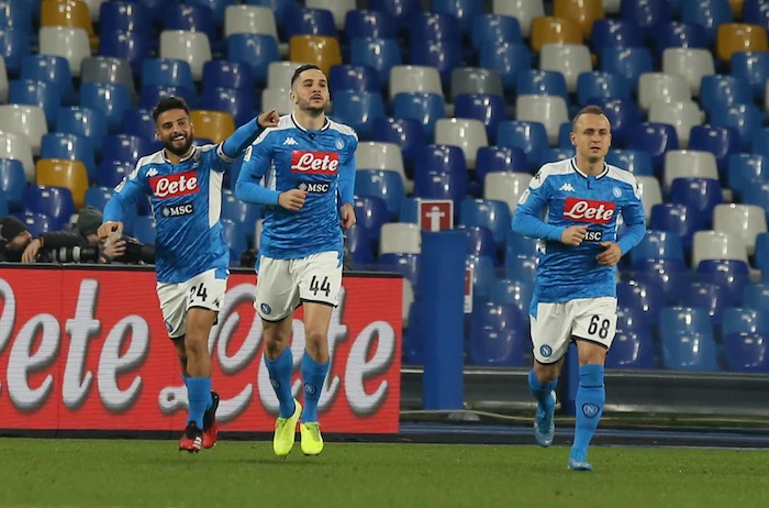 manolas