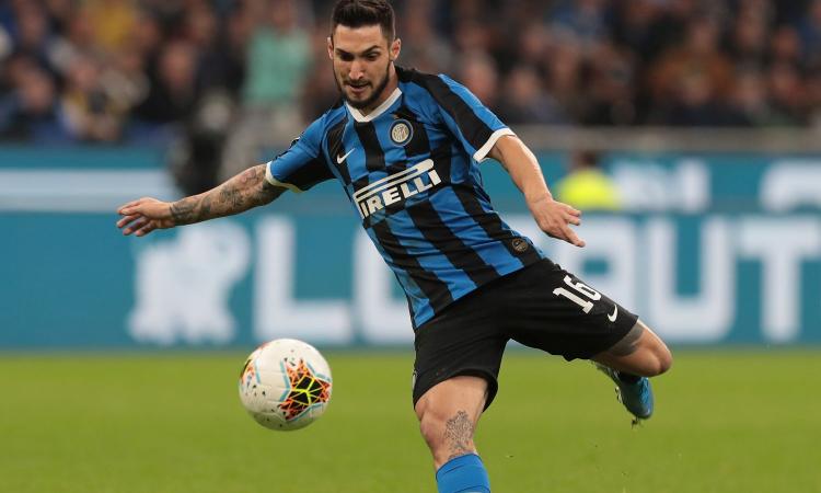 Politano è arrivato alle 10 a Villa Stuart, in corso le visite mediche Politano è arrivato alle 10 a Villa Stuart, in corso le visite mediche