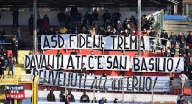 Lo strano caso del Real San Basilio, il club di Prima Categoria che terrorizza gli avversari con i suoi ultras Lo strano caso del Real San Basilio, il club di Prima Categoria che terrorizza gli avversari con i suoi ultras