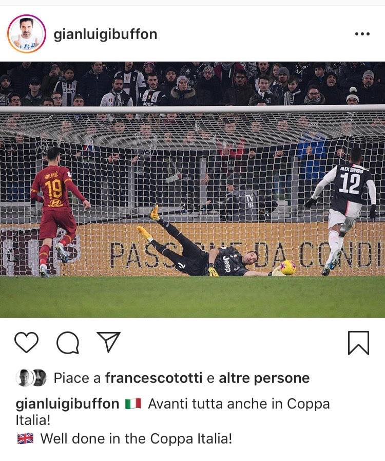 Bufera sui social: i tifosi della Roma attaccano Totti per il like a Buffon