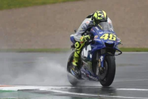 il giornale sul ritiro di valentino rossi
