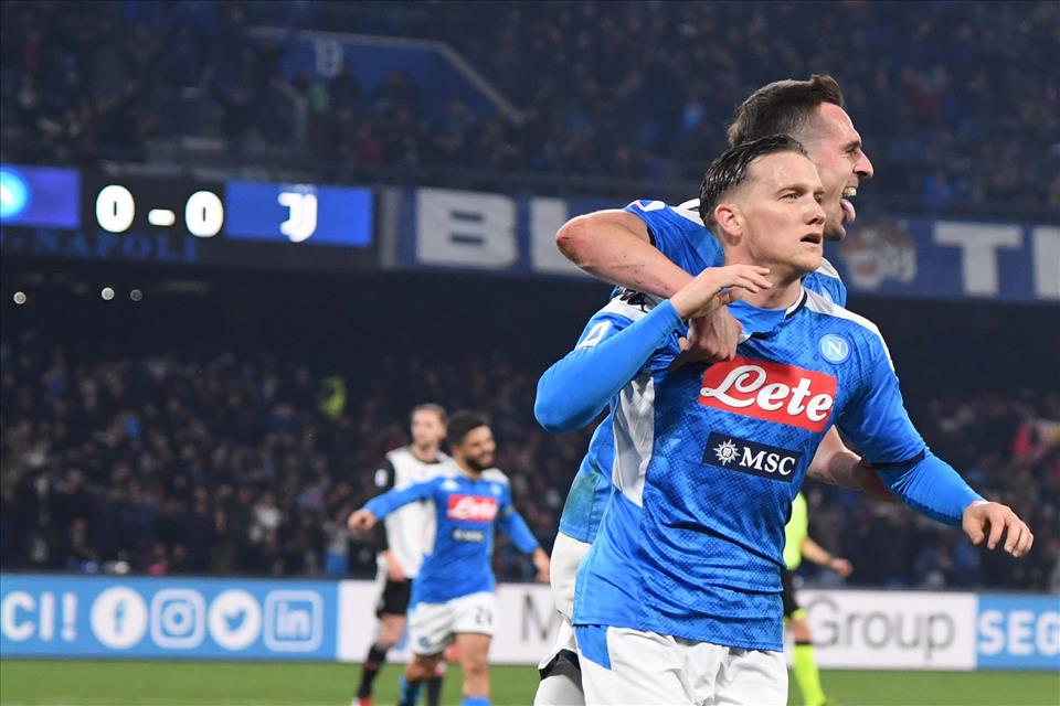 Sky: il Liverpool era in agguato su Zielinski, il Napoli lo ha anticipato Sky: il Liverpool era in agguato su Zielinski, il Napoli lo ha anticipato