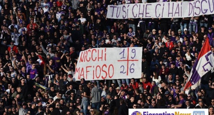 Giornale: che disgusto lo striscione esposto e mai ritirato “Nicchi mafioso” Giornale: che disgusto lo striscione esposto e mai ritirato “Nicchi mafioso”