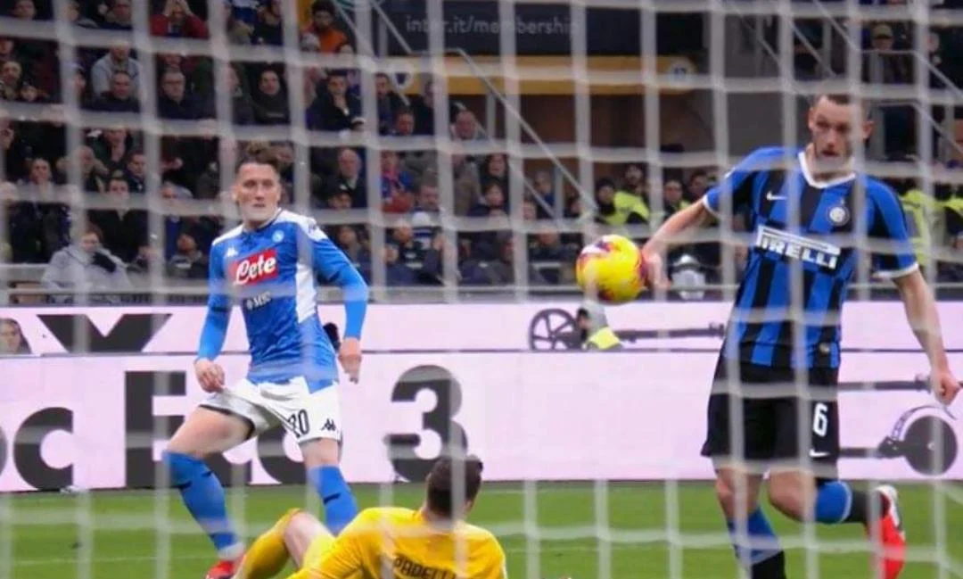 Il mani di De Vrij era rigore