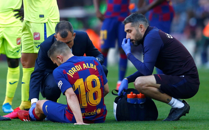 Terzo infortunio muscolare per Jordi Alba che salterà Napoli-Barcellona