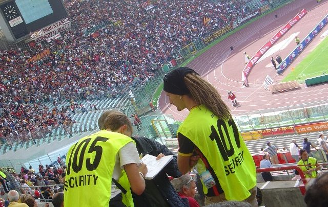 Gli steward: «Non controlleremo i Green Pass allo stadio, i club usino dei volontari»