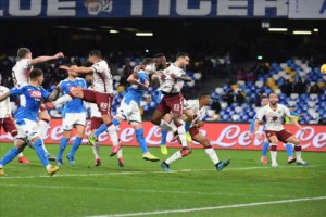 il Napoli non è bello ma concreto