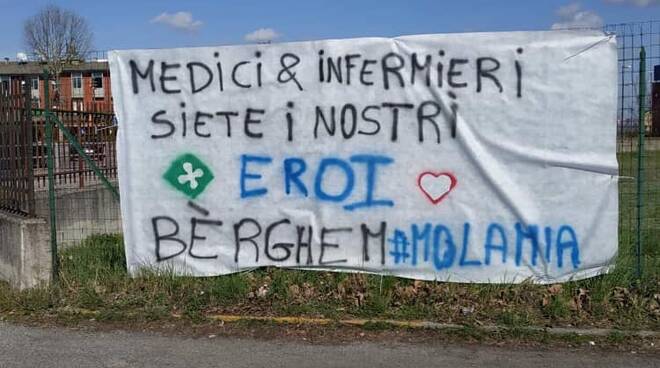 Una chirurgo a Bergamo: «Dobbiamo intubare i quarantenni. I pazienti ci guardano, capiscono»