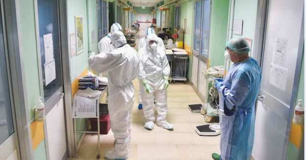 Fatto: il virus entra nelle case di riposo lombarde. “Se continua così, sarà un’ecatombe”