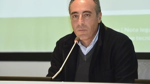 Dialogo tra Montalbano e Catarella sulla zona Arlecchino (e Gallera)