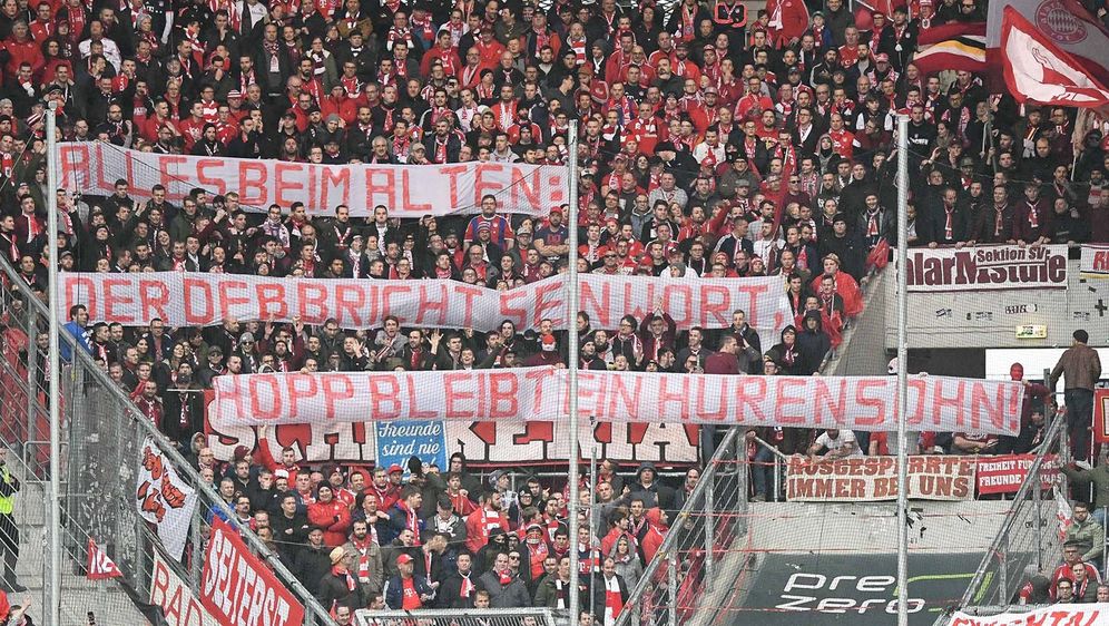 La Bundesliga si arrende: i tifosi possono insultare, fa parte dello spettacolo