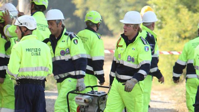 De Luca: «La Protezione Civile ci ha dato 5 ventilatori polmonari, ne avevamo chiesti 200»