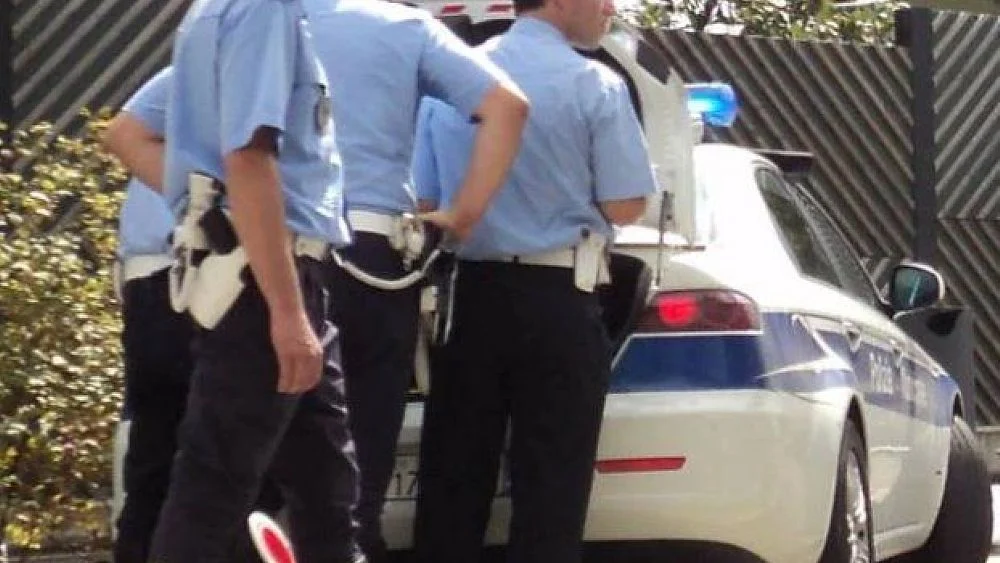 Napoli, 14 vigili positivi