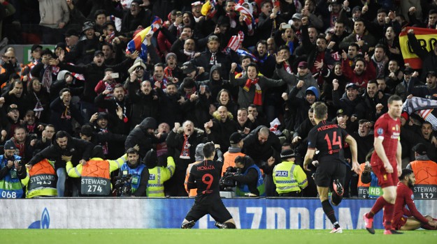 Liverpool-Atletico e il derby di Manchester hanno triplicato i morti da Covid-19 in Inghilterra