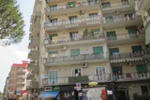 «Nei condomini lettere anonime su chi è in quarantena e liti su come fare le sanificazioni» item-thumbnail