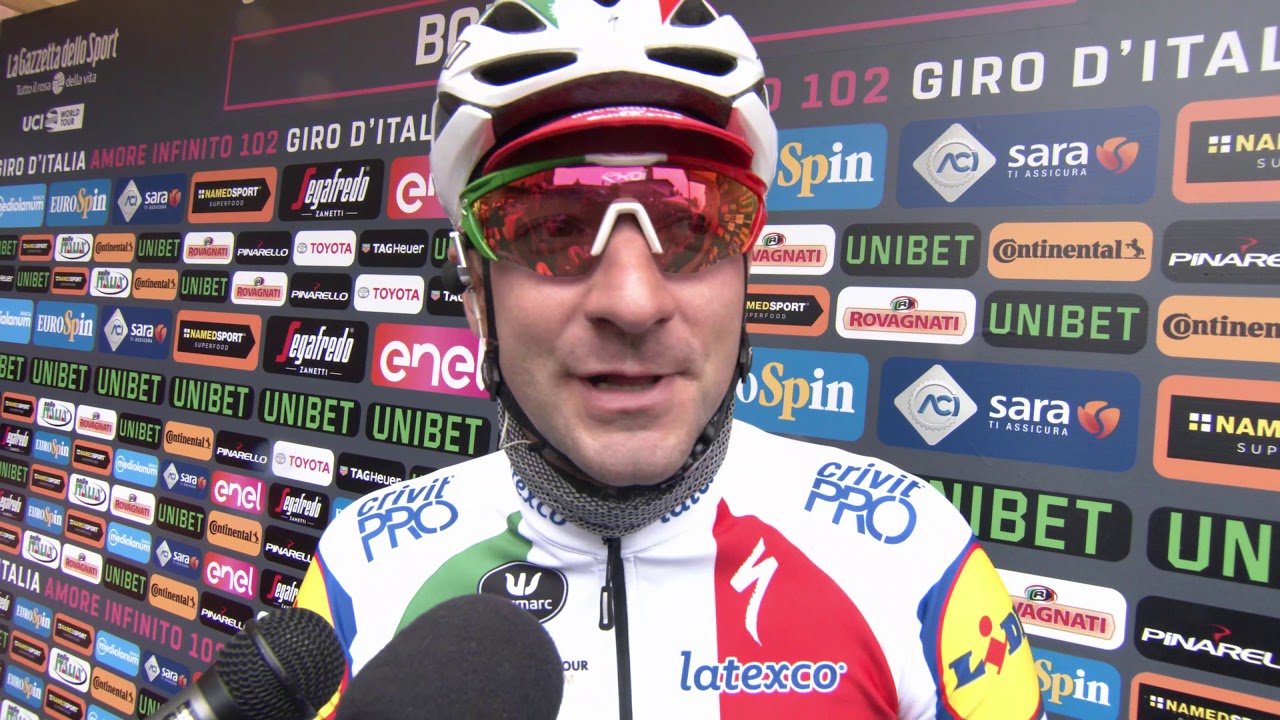 Elia Viviani: «Il ciclismo a porte chiuse non ha senso. Mi alleno con i percorsi virtuali» Elia Viviani: «Il ciclismo a porte chiuse non ha senso. Mi alleno con i percorsi virtuali»