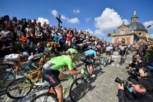 E se il ciclismo diventasse a pagamento? Biglietti in vendita per assistere alle corse item-thumbnail