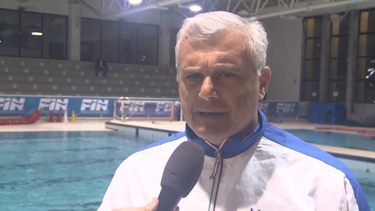 Pallanuoto, il ct Campagna: «È il calcio a frenarci. Ma loro vogliono giocare, noi solo allenarci» Pallanuoto, il ct Campagna: «È il calcio a frenarci. Ma loro vogliono giocare, noi solo allenarci»