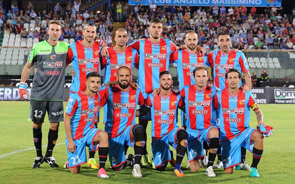 I calciatori del Catania mettono in mora il club