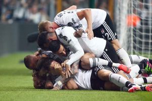 Besiktas, positivi il presidente e 3 giocatori: chiuso il centro sportivo item-thumbnail