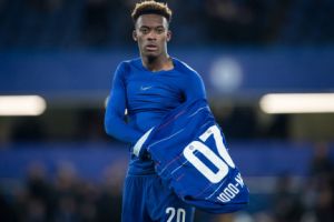 Daily Mail: Hudson-Odoi arrestato, viola il lockdown con una modella che si sente male item-thumbnail