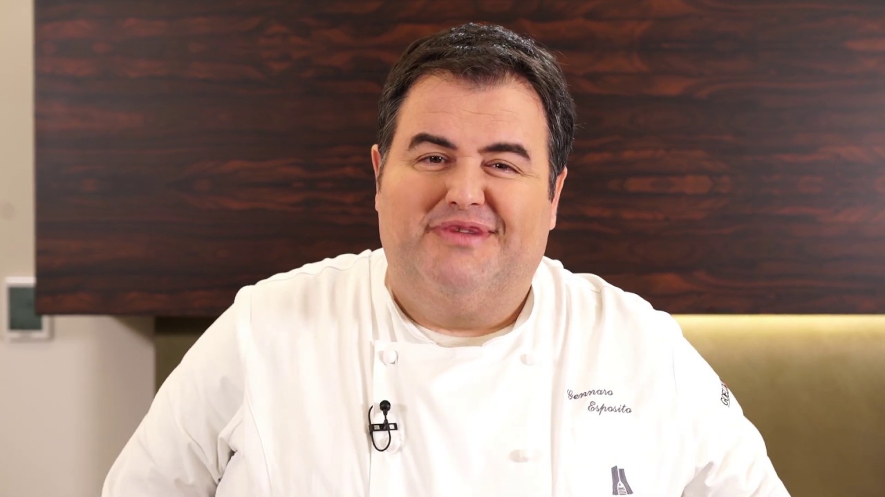 Campania, ristoranti pronti al via. Allo studio di De Luca il protocollo dello chef Gennaro Esposito Campania, ristoranti pronti al via. Allo studio di De Luca il protocollo dello chef Gennaro Esposito